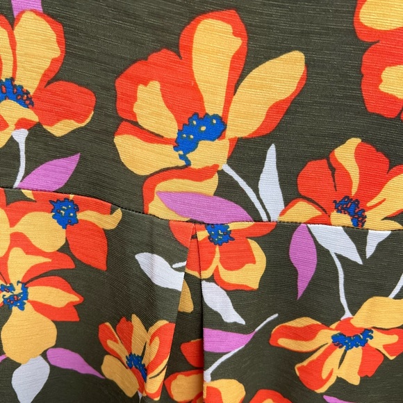 NWT Dear Scarlett Top Floral Top, M - Picture 6 of 8